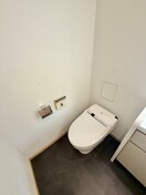 トイレ ｱﾄﾗｽ江戸川ｱﾊﾟｰﾄﾒﾝﾄ（２２１）