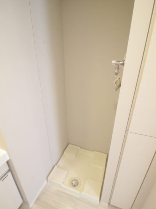 洗濯機置場 ライオンズフォーシア中野