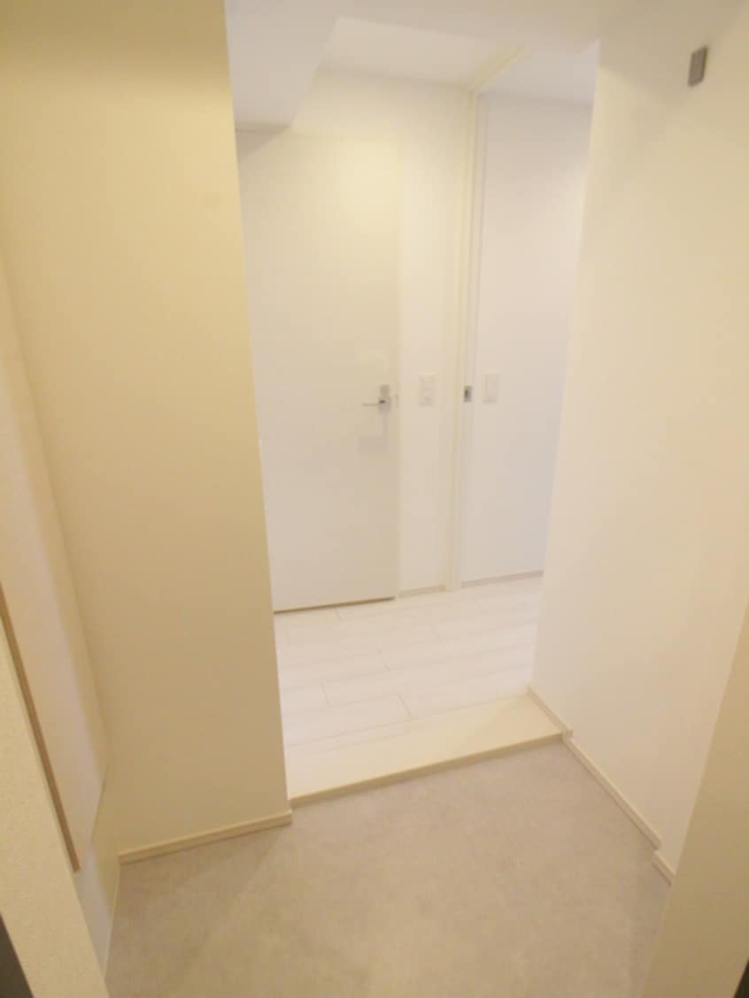 玄関 ライオンズフォーシア中野