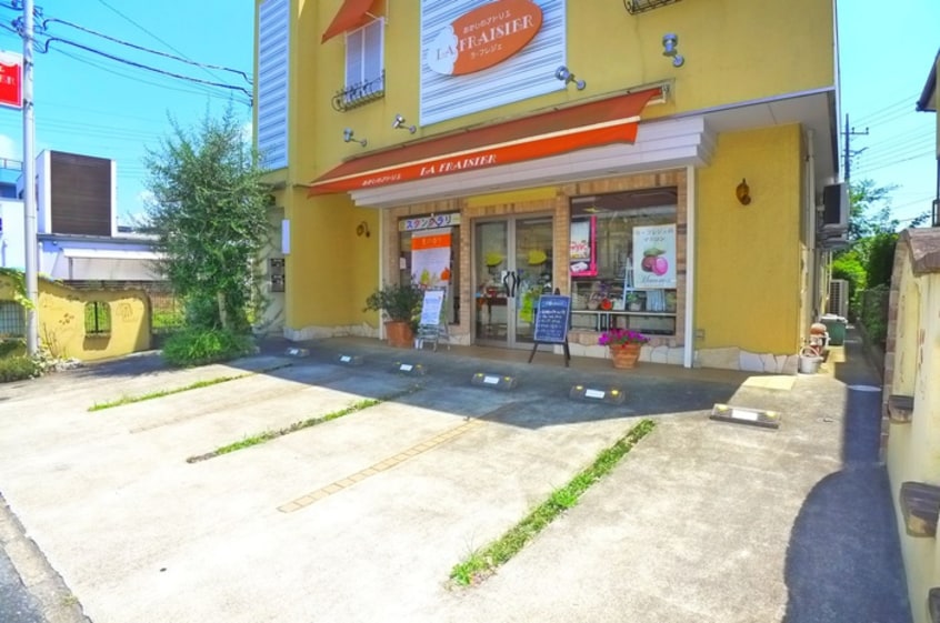 エントランス部分 キャトルメゾン
