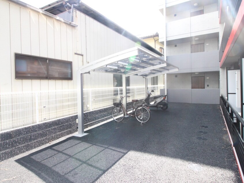 駐輪場 Cordon Grise