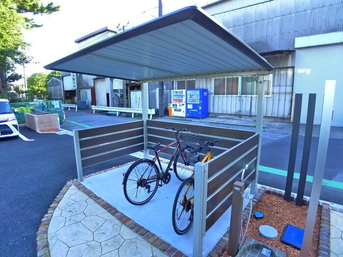 駐輪場 グランメゾンM