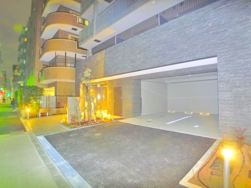 駐車場 アグレアーブル　エモア