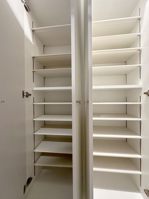 靴箱 ｱｲﾙﾌﾟﾚﾐｱﾑ押上ﾉﾙﾄﾞ(505)