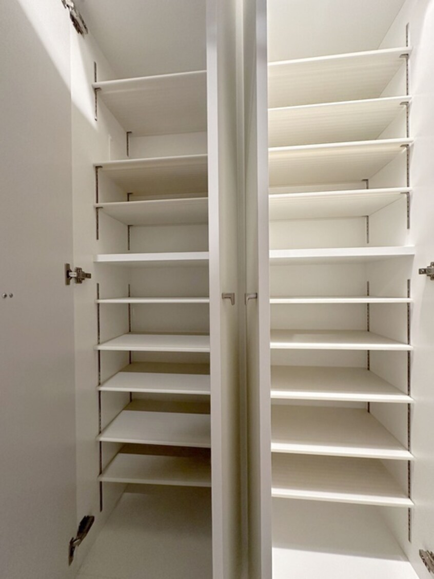 靴箱 ｱｲﾙﾌﾟﾚﾐｱﾑ押上ﾉﾙﾄﾞ(505)