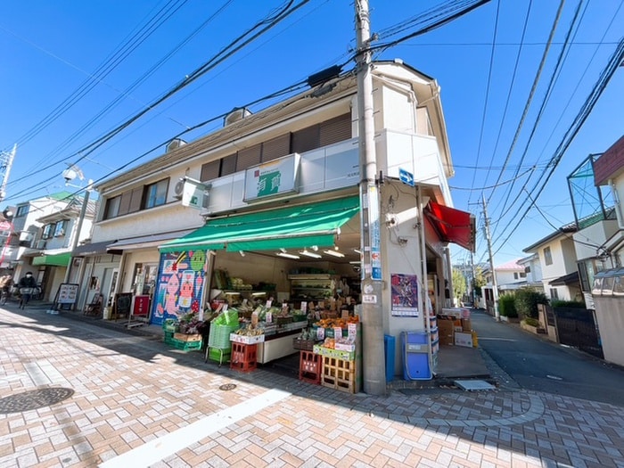 有賀　八百屋(スーパー)まで1300m Dアセット栄町
