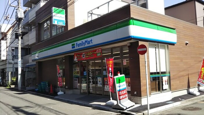 ファミリーマート 戸部駅東店(コンビニ)まで170m ラファエル横浜