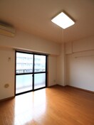 居室 ｹﾝﾊｳｽ・秦野駅南口ﾏﾝｼｮﾝ