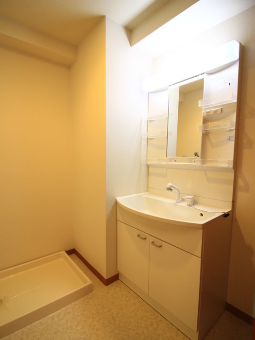 洗面 ｹﾝﾊｳｽ・秦野駅南口ﾏﾝｼｮﾝ