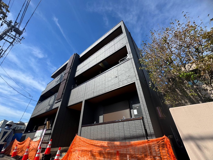 建築中