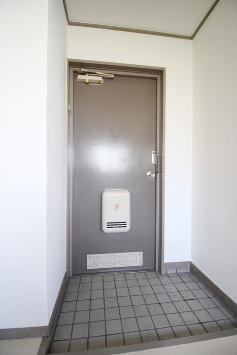 玄関 ウエストプラザ