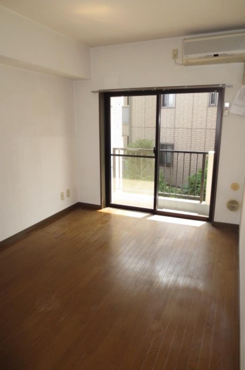 居室 カディ－ル二俣川