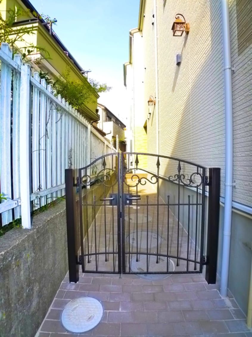 エントランス部分 プレシャス本中山