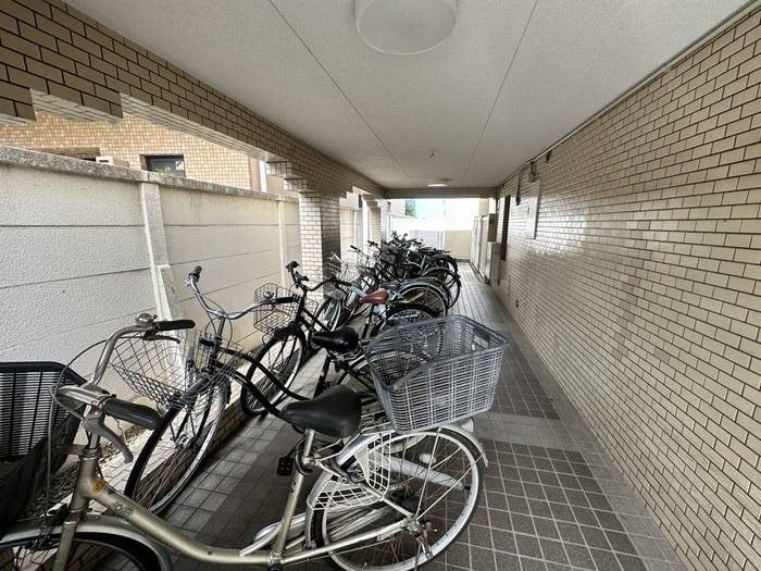 駐輪場 ジョイフル亀有