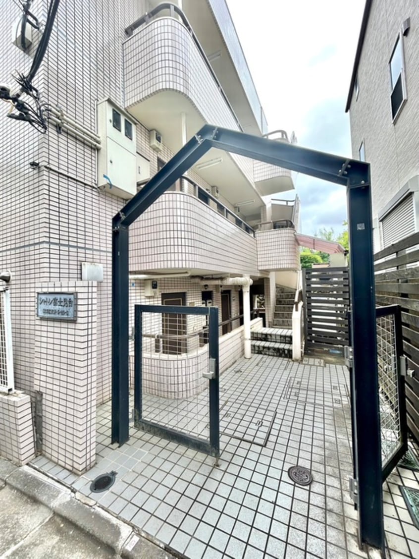 エントランス部分 シャトレ富士見台