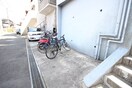 バイク置き場 ネオプラザ三ツ沢