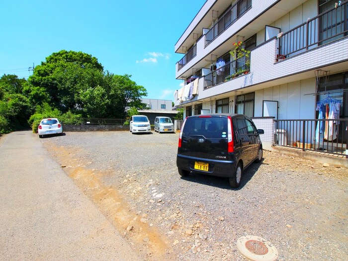 駐車場 月見野館