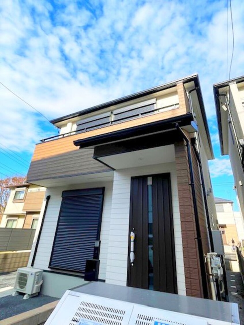 エントランス部分 三室戸建J