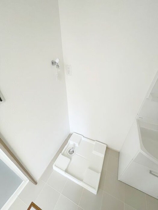 洗濯機置場 三室戸建J