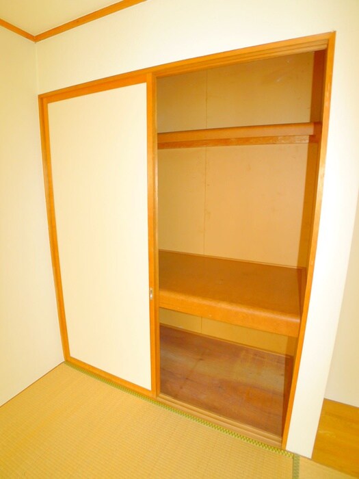 収納 エステートピア