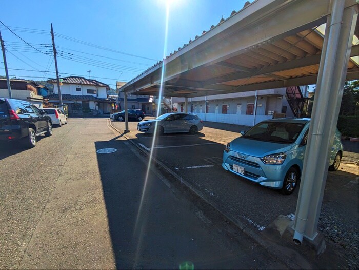 駐車場 ニュ－エチュ－ド２号館