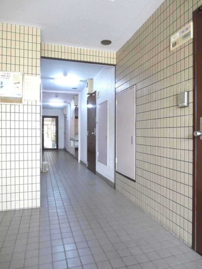 エントランス部分 アネックス平林