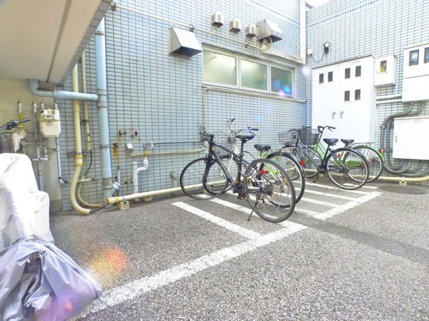 駐輪場 グランドマンション金子