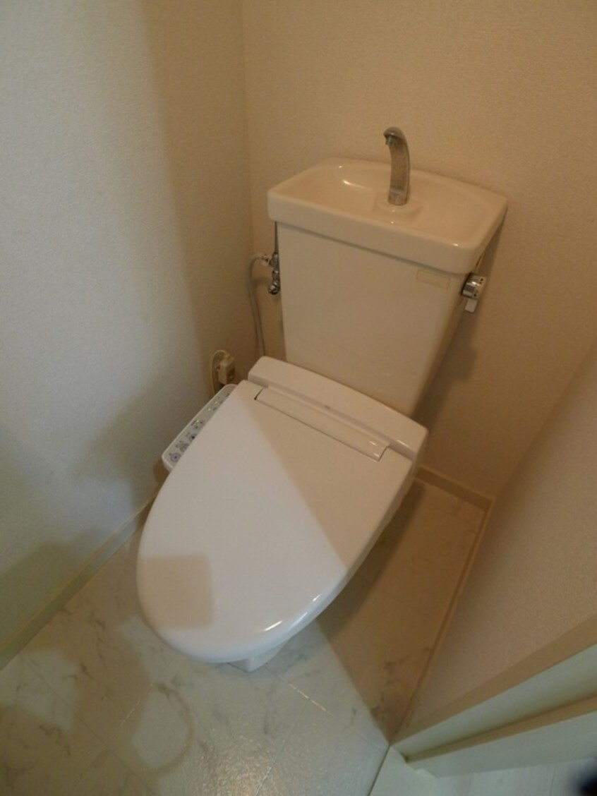 トイレ グランドマンション金子