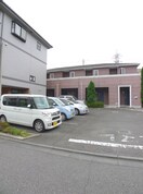 駐車場 コンフォート　ハナブサ