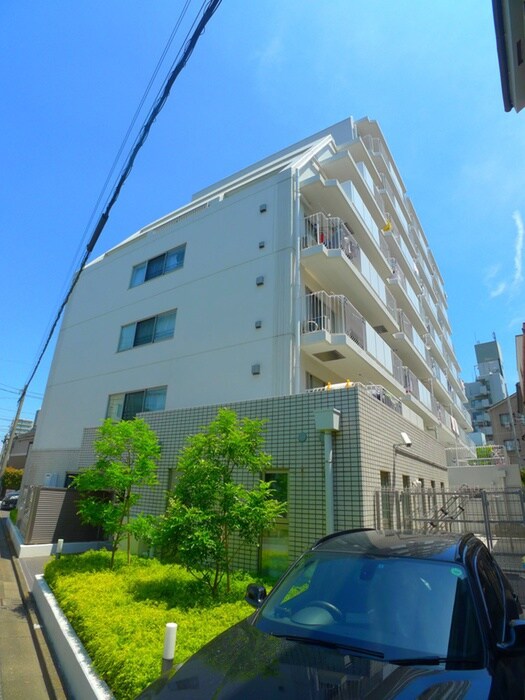 駐車場 La Brevita