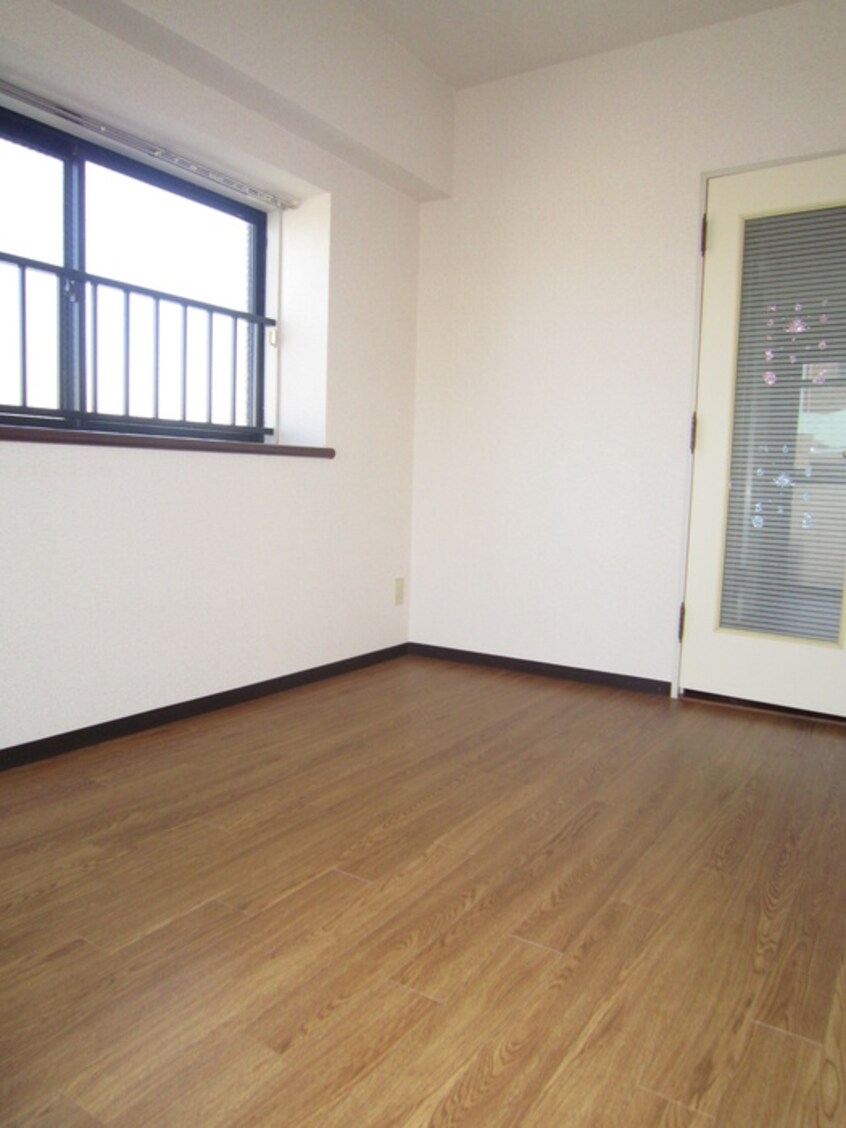 居室 モナーク橋本弐番館1007