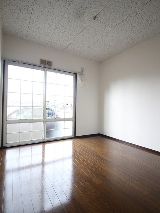 居室 ボナ－ル湘南