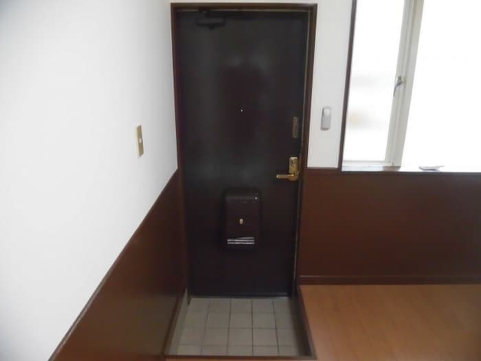 玄関 ＷＩＮＧ　ＦＵＲＵＹＡ