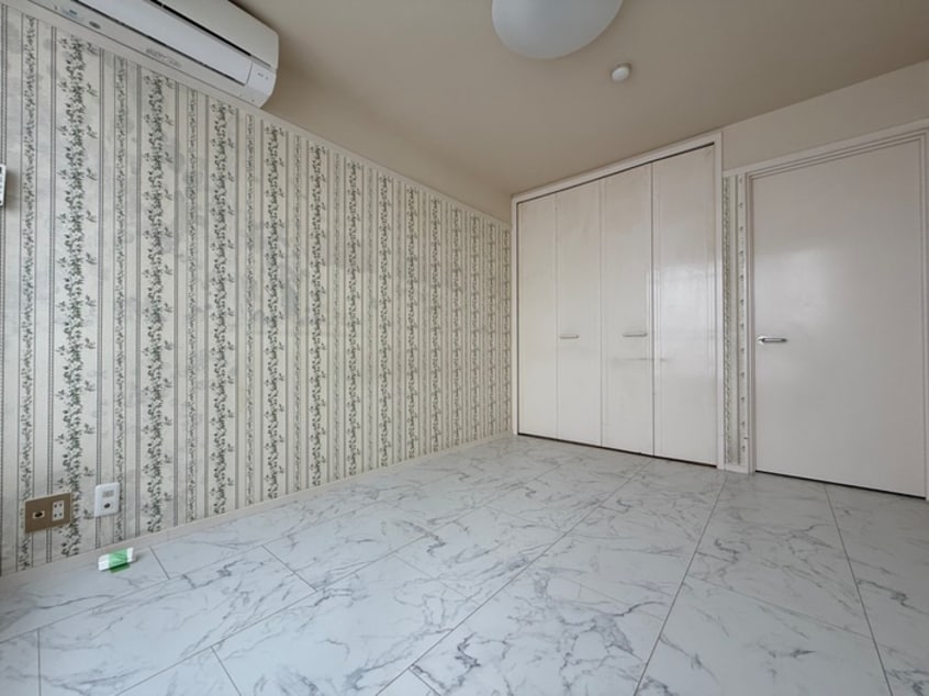 居室 ＷＩＮＧ　ＦＵＲＵＹＡ