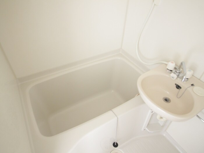 バス／シャワールーム等 リヴェ－ルサニ－