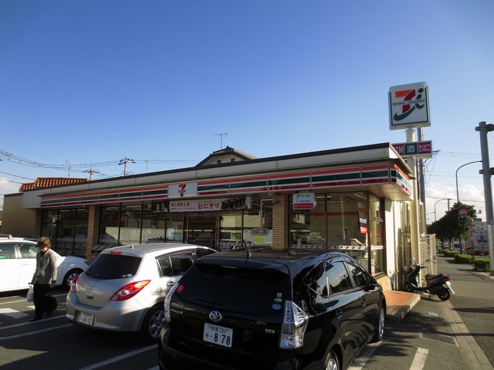 セブンイレブン(コンビニ)まで123m クラージュ