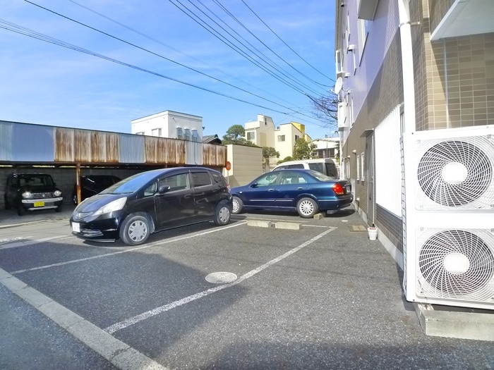 駐車場 ドミール鎌倉Ⅲ