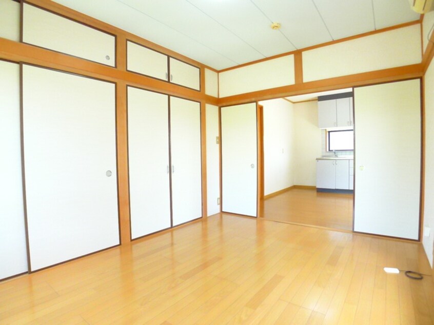 居室 フォルトゥ－ナ