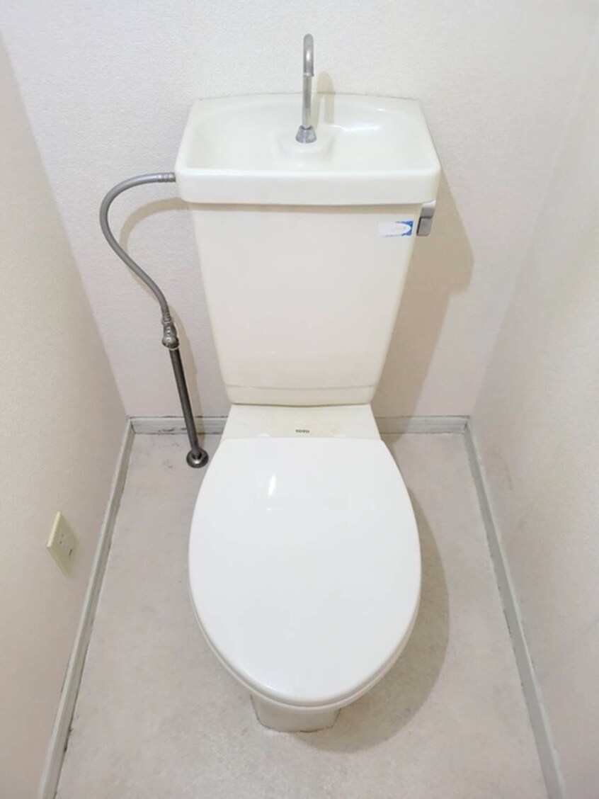 トイレ ＤＩＶＩＮＥ西浦和