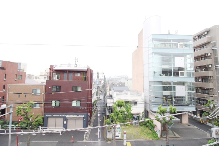 室内からの展望 カ－サコテ－リオ中野