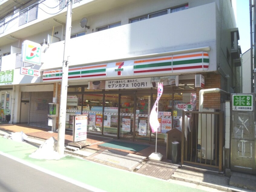 セブンイレブン板橋清水町店(コンビニ)まで135m 朝日シティパリオ板橋本町(1402)