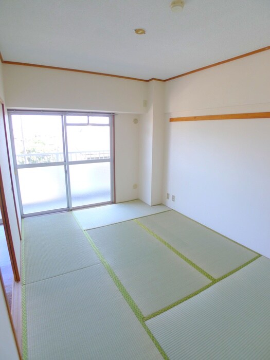 居室 サンコ－ト浦和