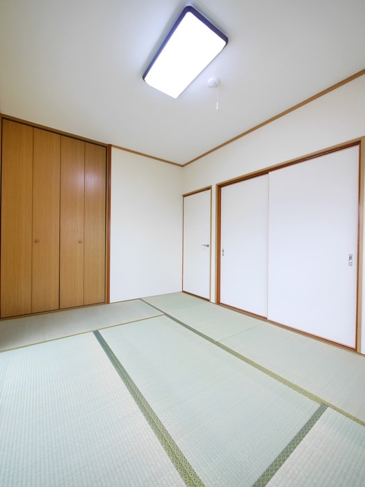 居室 泉ハイツ