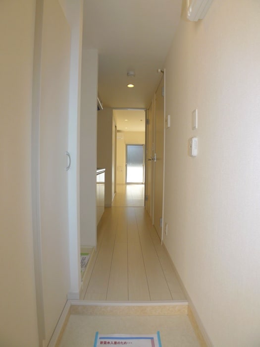 玄関 リブリ・レイブ花園