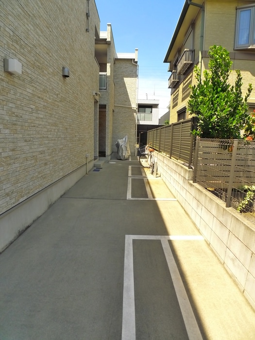 駐輪場 リブリ・レイブ花園