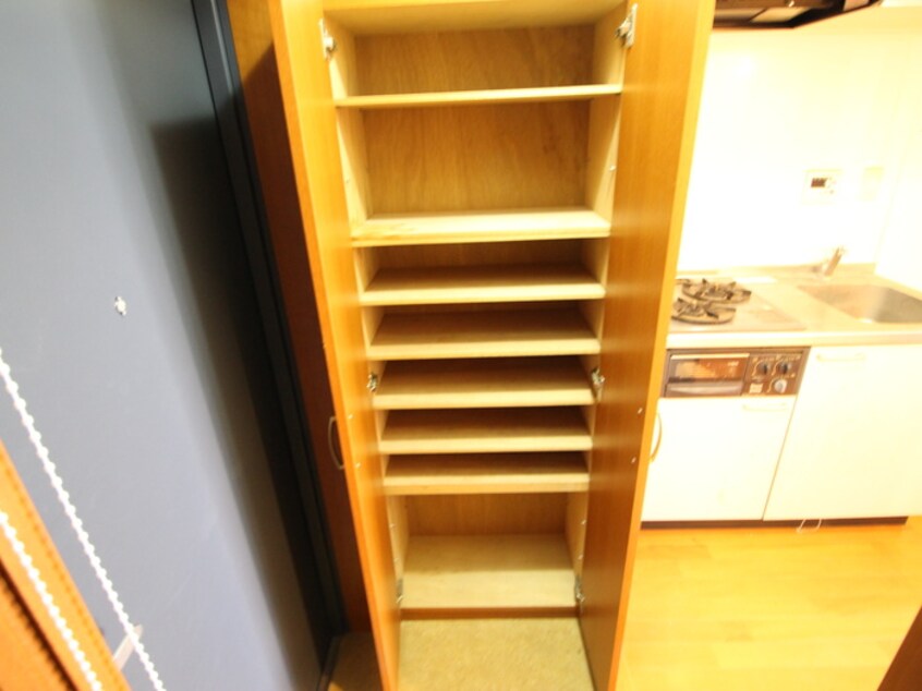 靴箱 Ｇａｔｅｓ１