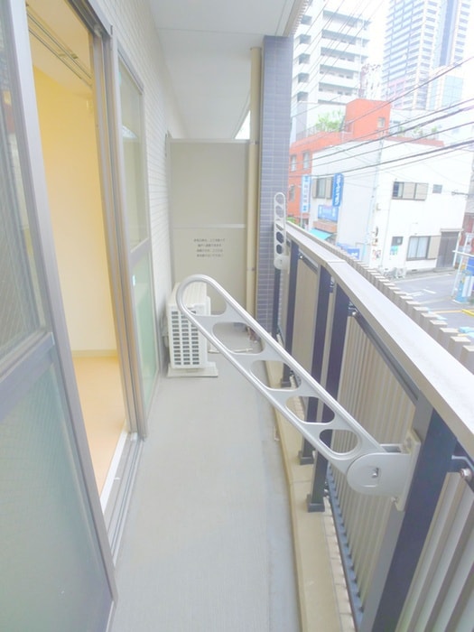 室内からの展望 Ｌｉｌｌｙ　Ｌａ　Ａｌｄｉｓ