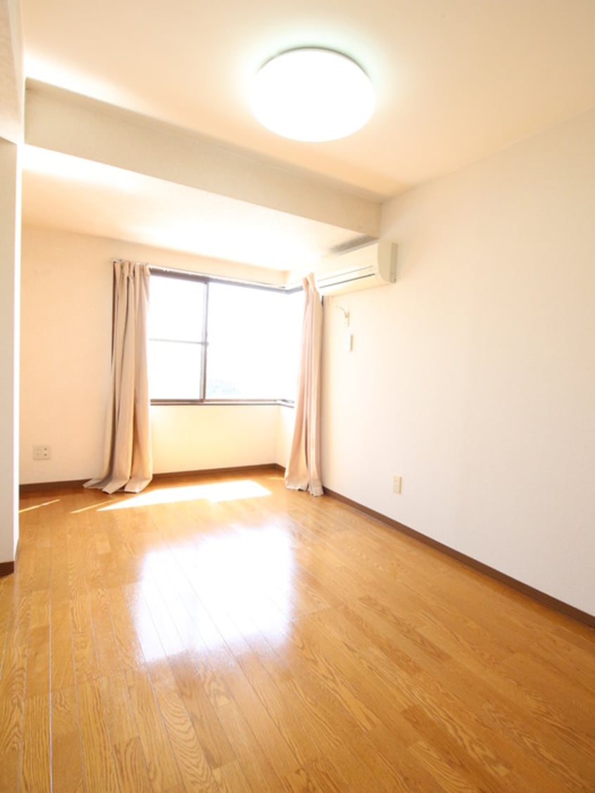 居室 フェニックス鷺沼