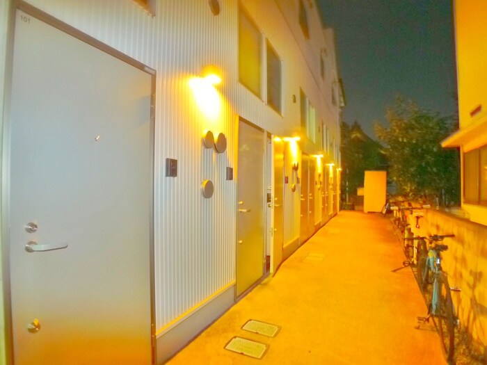 エントランス部分 ＭＩＮＡ　ＮＩＪＵＫＵ