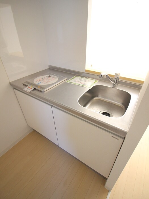 キッチン ＭＩＮＡ　ＮＩＪＵＫＵ